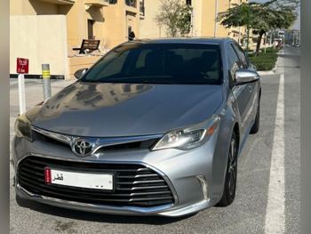 Toyota  Avalon  XLE  2016  Automatic  94,000 Km  6 Cylinder  Front Wheel Drive (FWD)  Sedan  Silver