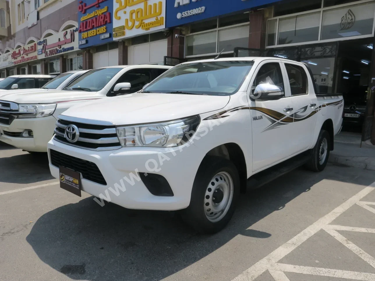 Toyota  Hilux  2017  Automatic  435,000 Km  4 Cylinder  Four Wheel Drive (4WD)  Pick Up  White