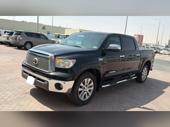 تويوتا  تندرا  2012  اوتوماتيك  127,000 كم  8 سلندر  دفع رباعي  بيكب  أسود