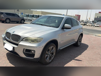 بي ام دبليو  الفئة - اكس  اكس 6  2014  اوتوماتيك  108,000 كم  6 سلندر  دفع رباعي  اس يو في  فضي