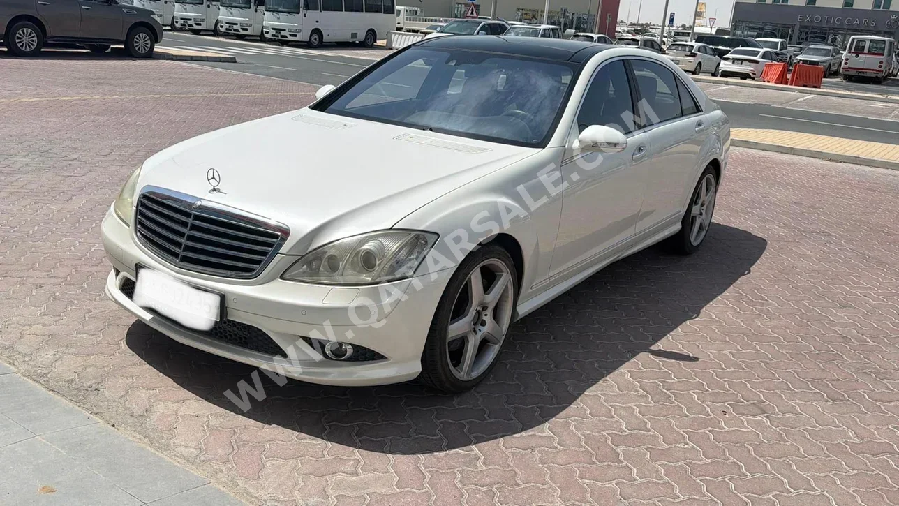 مرسيدس - بنز  اس - كلاس  500  2009  اوتوماتيك  140,000 كم  8 سلندر  دفع خلفي  سيدان  أبيض
