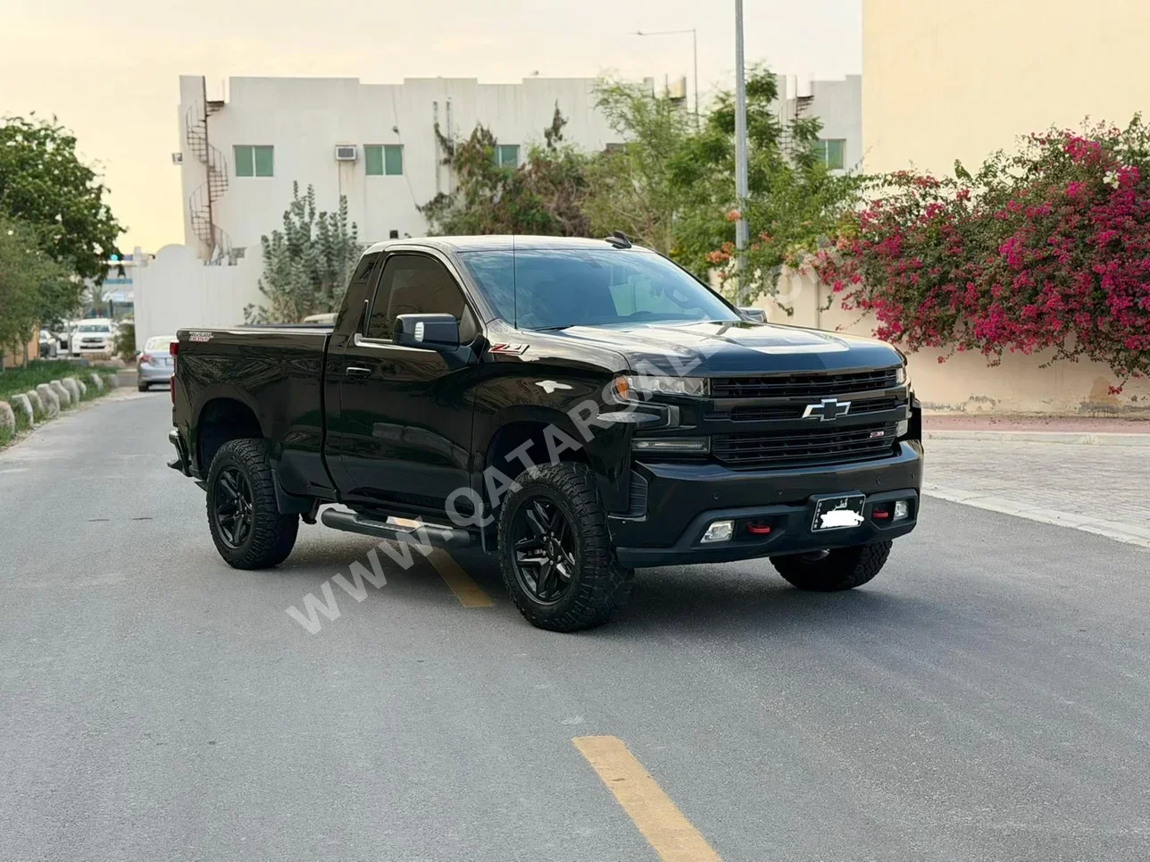 Chevrolet  Silverado  Trail Boss  2021  Automatic  139,000 Km  8 Cylinder  Four Wheel Drive (4WD)  Pick Up  Black