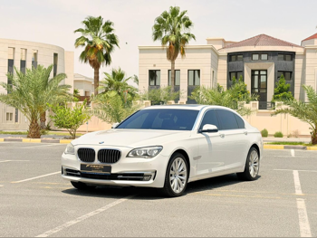 بي ام دبليو  الفئة - السابعة  740 iL  2014  اوتوماتيك  152,000 كم  6 سلندر  دفع خلفي  سيدان  أبيض