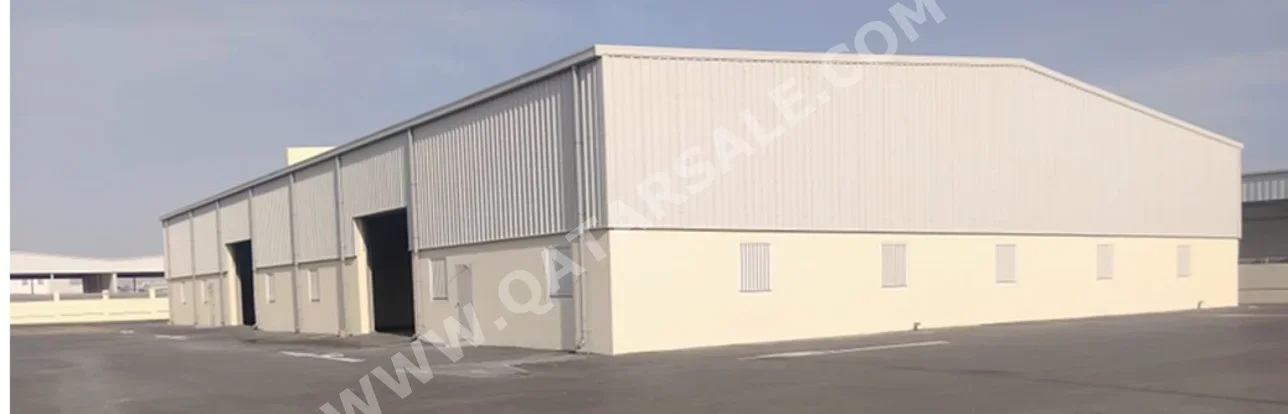 Warehouses & Stores - Al Wakrah  - Bul Hemmaid  -Area Size: 5200 Square Meter