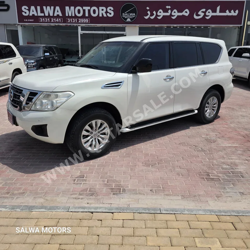 Nissan  Patrol  SE  2017  Automatic  220,000 Km  8 Cylinder  Four Wheel Drive (4WD)  SUV  White