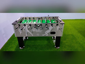 اخضر و بيج  طاولة كرة القدم ( بيبي فوت )