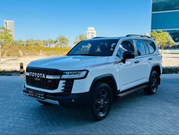 Toyota  Land Cruiser GR  SUV 4x4  White  2023