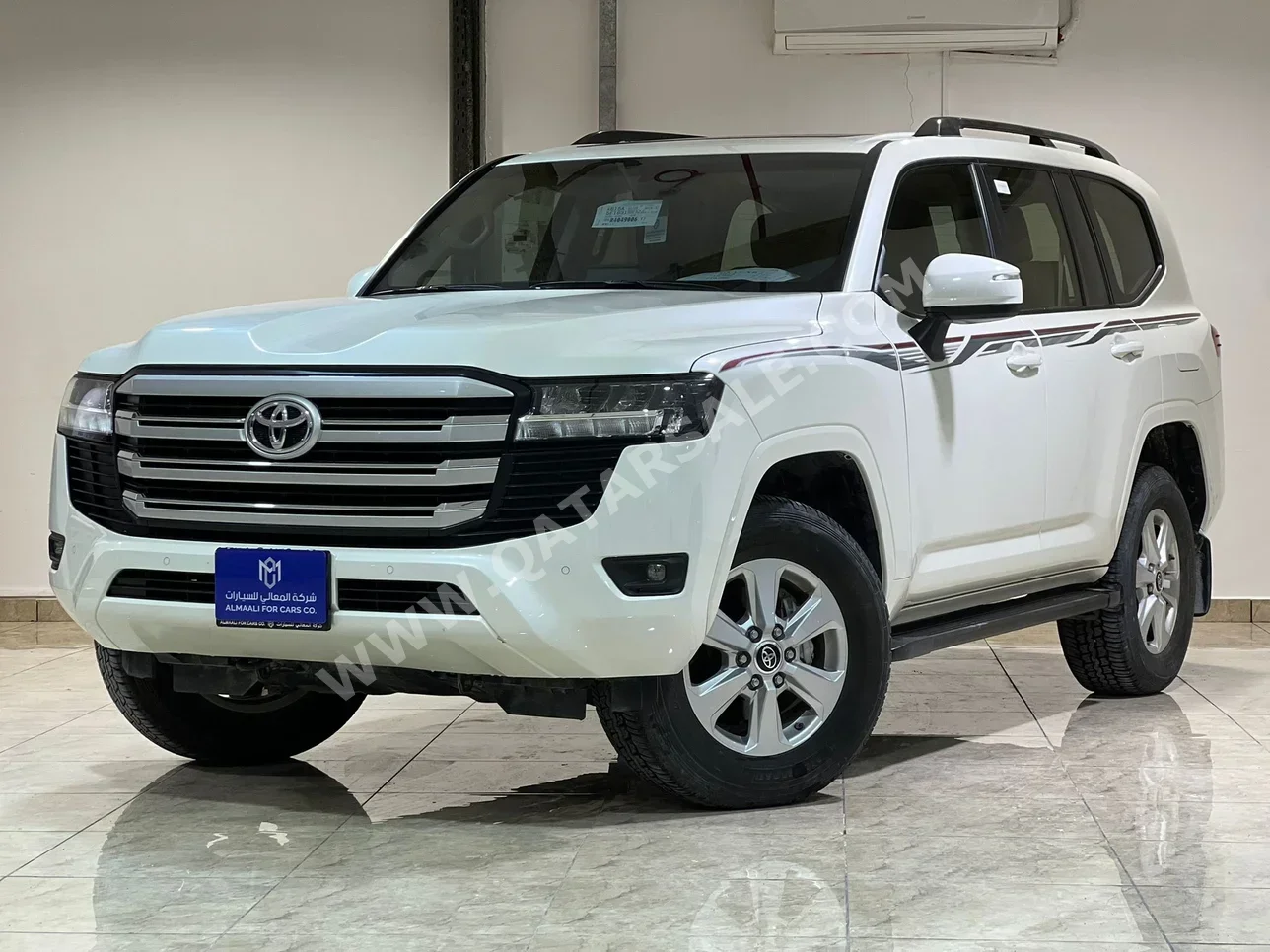 Toyota  Land Cruiser  GXR  2024  Automatic  19,000 Km  6 Cylinder  Four Wheel Drive (4WD)  SUV  White  With Warranty
