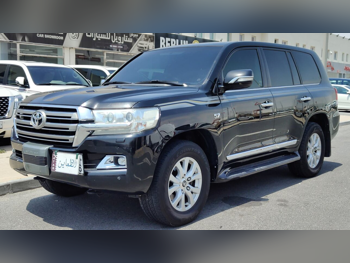 Toyota  Land Cruiser  VXR  2016  Automatic  401,000 Km  8 Cylinder  Four Wheel Drive (4WD)  SUV  Black