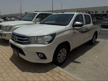Toyota  Hilux  2019  Automatic  304,000 Km  4 Cylinder  Four Wheel Drive (4WD)  Pick Up  White