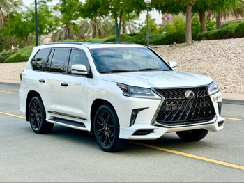 لكزس  ال اكس  570 اس بلاك ايديشن  2019  اوتوماتيك  130,000 كم  8 سلندر  دفع رباعي  اس يو في  أبيض
