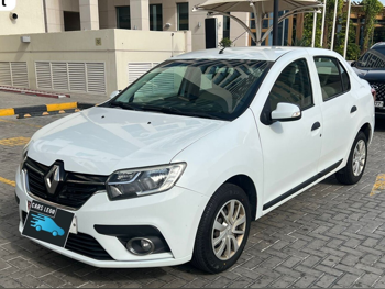 رينو  سيمبول  2019  اوتوماتيك  150,000 كم  4 سلندر  سحب امامي  سيدان  أبيض