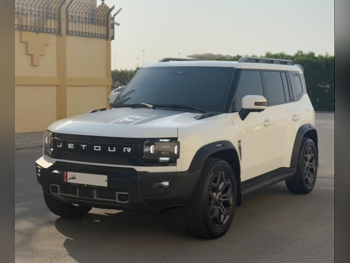 Jetour  T2  Luxury  2025  Automatic  22,000 Km  4 Cylinder  Four Wheel Drive (4WD)  SUV  White  With Warranty
