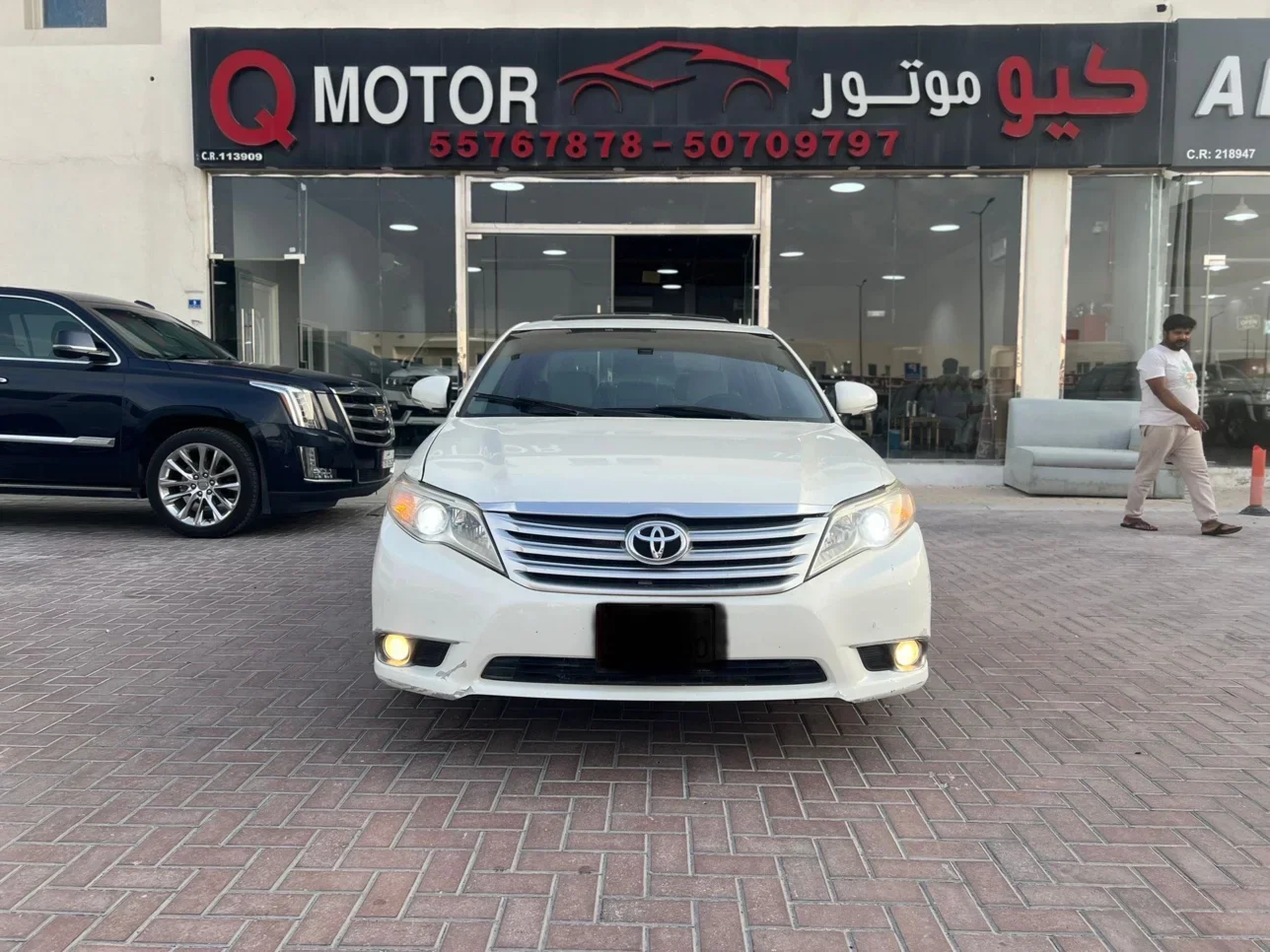 تويوتا  أفالون  2011  اوتوماتيك  224,000 كم  6 سلندر  سحب امامي  سيدان  أبيض