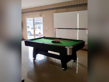 اسود و اخضر  طاولة بلياردو