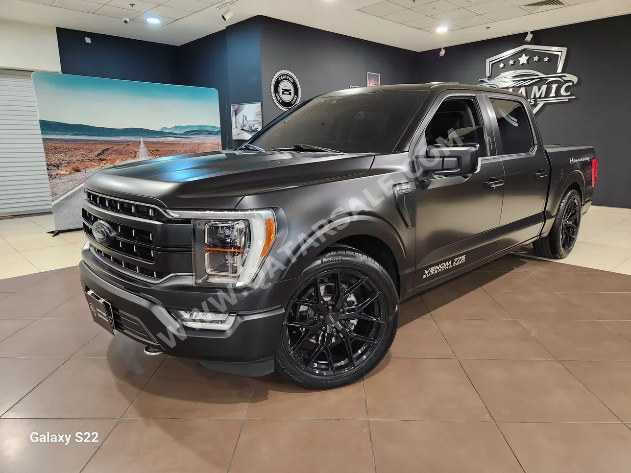Ford  F  150 Lariat  2021  Automatic  31,000 Km  8 Cylinder  Four Wheel Drive (4WD)  Pick Up  Black  With Warranty