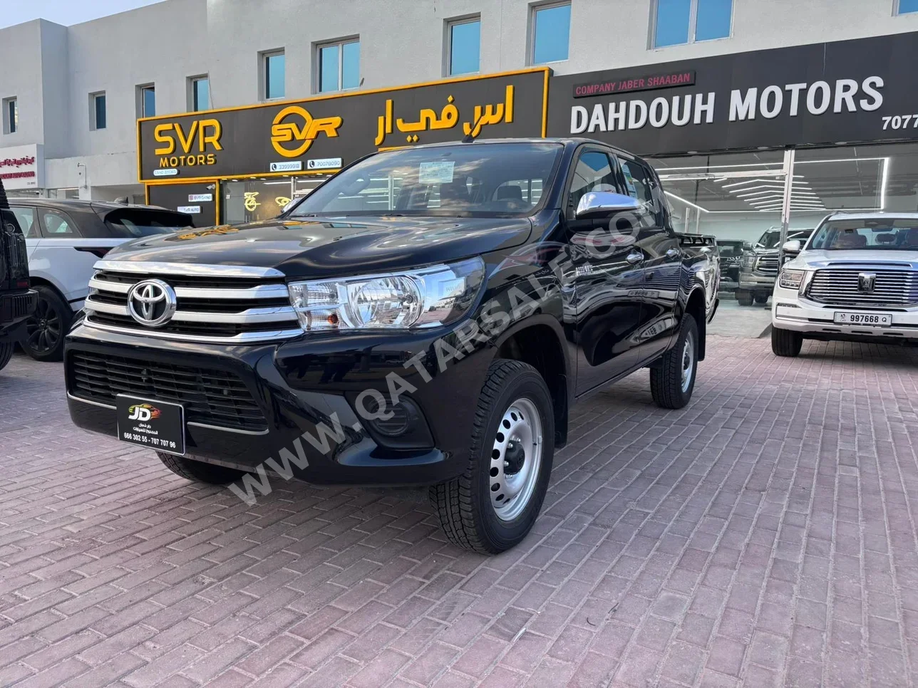 Toyota  Hilux  2025  Automatic  0 Km  4 Cylinder  Four Wheel Drive (4WD)  Pick Up  Black  With Warranty