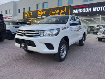 Toyota  Hilux  2025  Manual  0 Km  4 Cylinder  Four Wheel Drive (4WD)  Pick Up  White  With Warranty