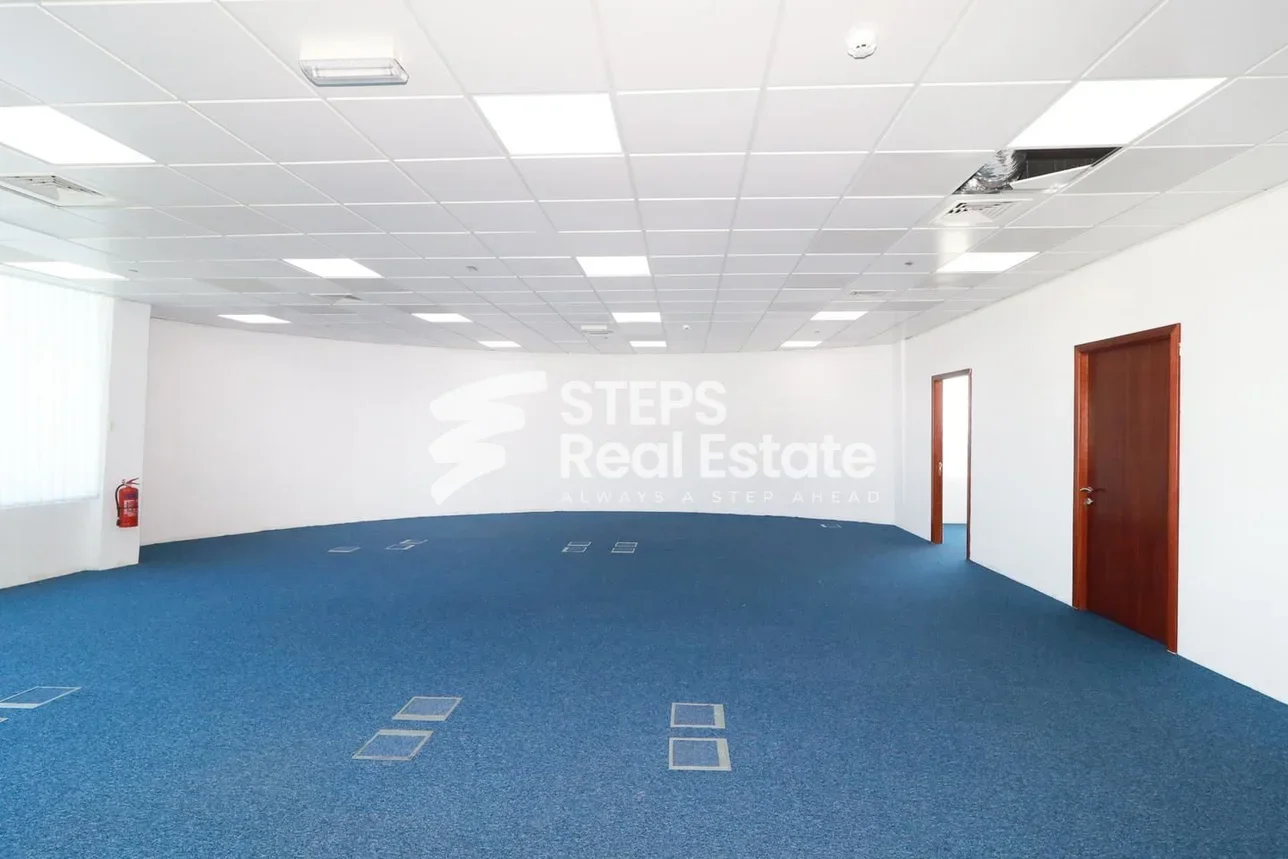 Commercial Offices - Not Furnished  - Doha  - Old Airport