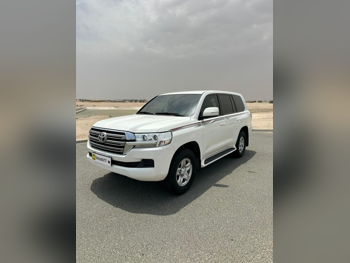 Toyota  Land Cruiser  GXR  2020  Automatic  150,000 Km  6 Cylinder  Four Wheel Drive (4WD)  SUV  White