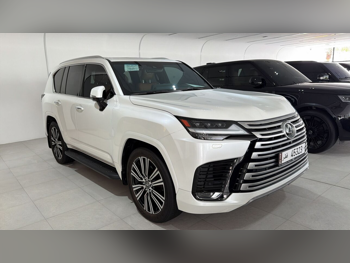 Lexus  LX  600 Luxury  2024  Automatic  47,000 Km  6 Cylinder  All Wheel Drive (AWD)  SUV  White  With Warranty