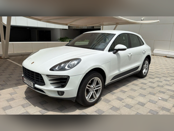 Porsche  Macan  2018  Automatic  109,000 Km  4 Cylinder  Four Wheel Drive (4WD)  SUV  White