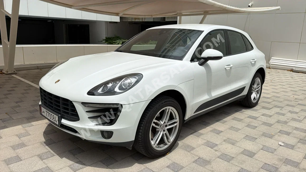Porsche  Macan  2018  Automatic  109,000 Km  4 Cylinder  Four Wheel Drive (4WD)  SUV  White