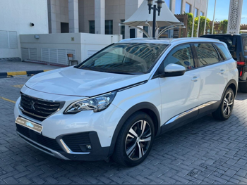 Peugeot  5008  Allure  2021  Automatic  107,000 Km  4 Cylinder  Front Wheel Drive (FWD)  SUV  White
