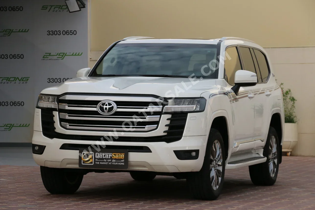 Toyota  Land Cruiser  GXR Twin Turbo  2022  Automatic  123,000 Km  6 Cylinder  Four Wheel Drive (4WD)  SUV  Pearl