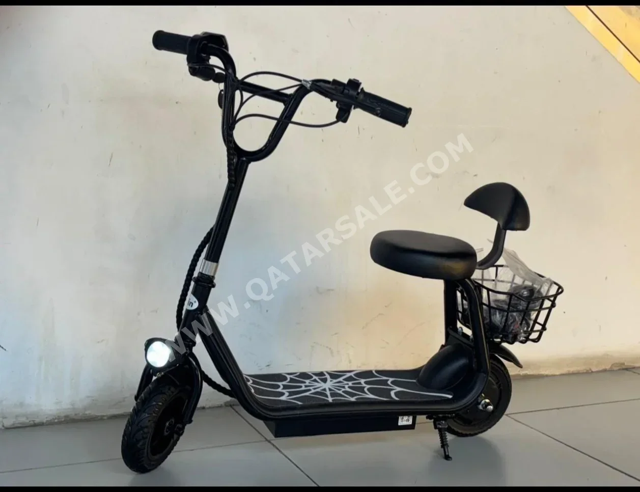 Scooters Three-Wheel Scooter  - Black
