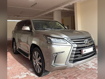 Lexus  LX  570  2016  Automatic  280,000 Km  8 Cylinder  Four Wheel Drive (4WD)  SUV  Sonic Titanium
