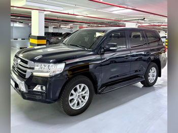 Toyota  Land Cruiser  GXR  2020  Automatic  200,000 Km  6 Cylinder  Four Wheel Drive (4WD)  SUV  Black