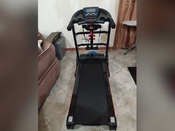 أجهزة اللياقة البدنية - الات المشي  - قابل للطي