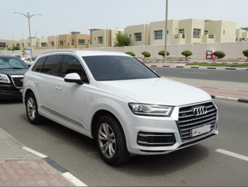 اودي  كيو 7  2019  اوتوماتيك  48,000 كم  4 سلندر  دفع رباعي  اس يو في  أبيض