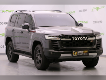 Toyota  Land Cruiser  GR Sport Twin Turbo  2024  Automatic  75,000 Km  6 Cylinder  Four Wheel Drive (4WD)  SUV  Gray  With Warranty