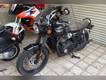 Triumph  Boneville T120 -  2022 - Color Black