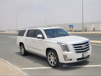 Cadillac  Escalade  2016  Automatic  161,000 Km  8 Cylinder  Four Wheel Drive (4WD)  SUV  White