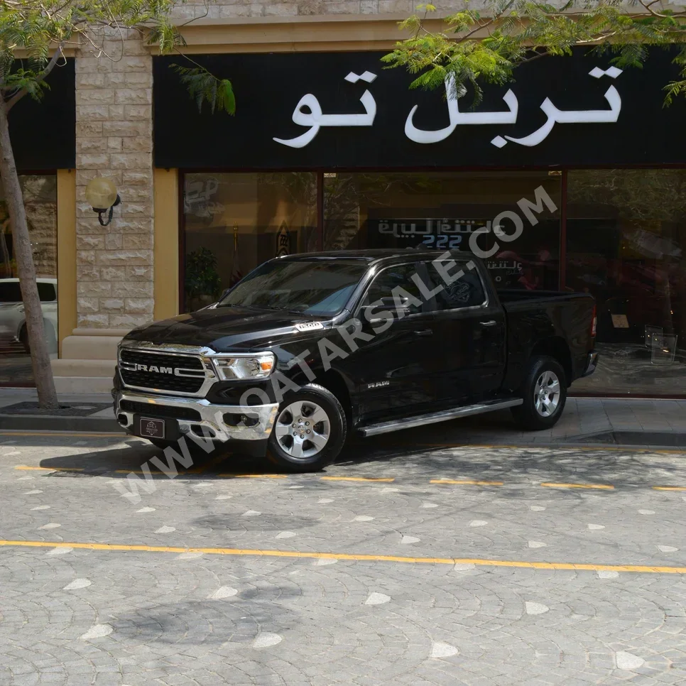 Dodge  Ram  Big Horn  2024  Automatic  1,560 Km  8 Cylinder  Four Wheel Drive (4WD)  Pick Up  Black