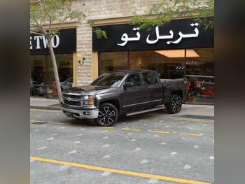 Chevrolet  Silverado  Z71  2015  Automatic  216,157 Km  8 Cylinder  Four Wheel Drive (4WD)  Pick Up  Gray
