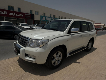 Toyota  Land Cruiser  VXR  2011  Automatic  404,000 Km  8 Cylinder  Four Wheel Drive (4WD)  SUV  White