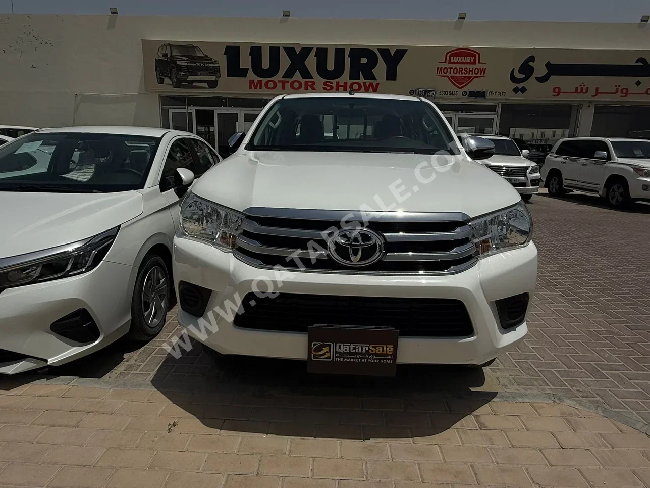 Toyota  Hilux  2022  Manual  73,000 Km  4 Cylinder  Four Wheel Drive (4WD)  Pick Up  White