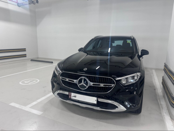 Mercedes-Benz  GLC  200  2025  Automatic  1,800 Km  4 Cylinder  Four Wheel Drive (4WD)  SUV  Black  With Warranty