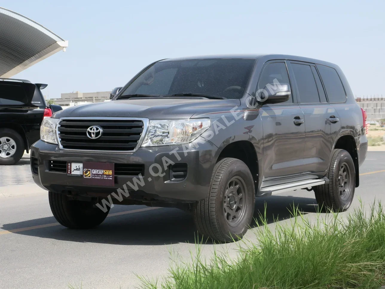 Toyota  Land Cruiser  G  2015  Automatic  241,000 Km  6 Cylinder  Four Wheel Drive (4WD)  SUV  Gray