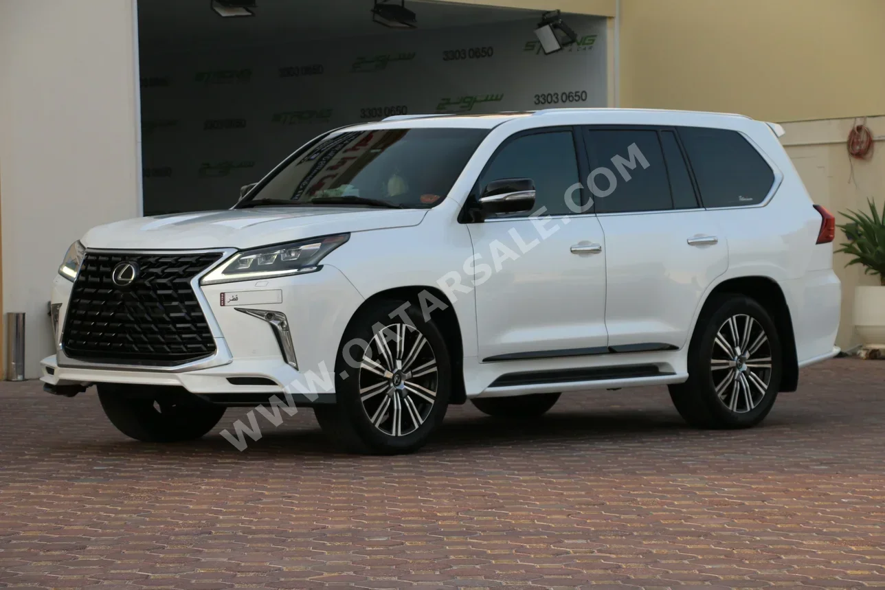 Lexus  LX  570  2017  Automatic  120,000 Km  8 Cylinder  Four Wheel Drive (4WD)  SUV  White