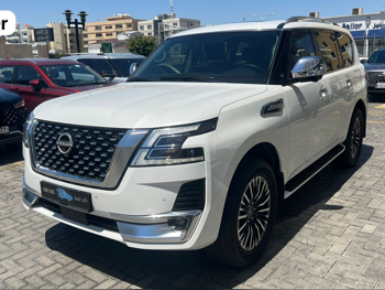 Nissan  Patrol  Platinum  2022  Automatic  53,000 Km  6 Cylinder  Four Wheel Drive (4WD)  SUV  Pearl