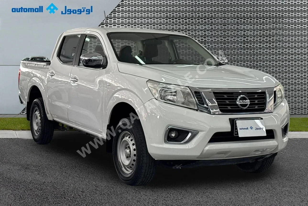 Nissan  Navara  SE  2020  Automatic  35,681 Km  4 Cylinder  Four Wheel Drive (4WD)  Pick Up  White  With Warranty