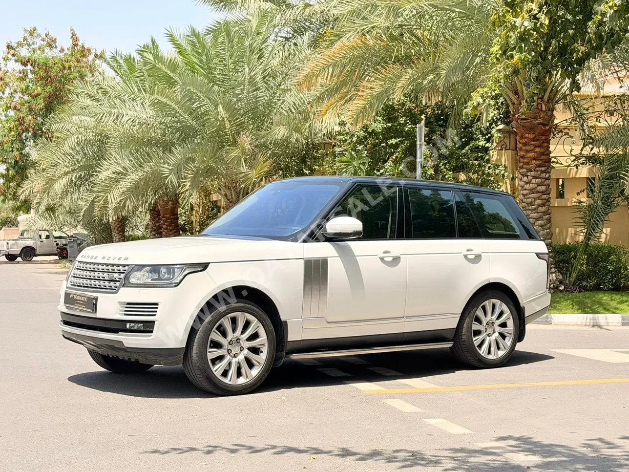 Land Rover  Range Rover  Vogue HSE  2016  Automatic  167,000 Km  8 Cylinder  Four Wheel Drive (4WD)  SUV  White