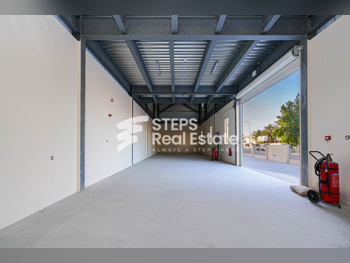 Warehouses & Stores - Al Khor  - Al Khor  -Area Size: 600 Square Meter