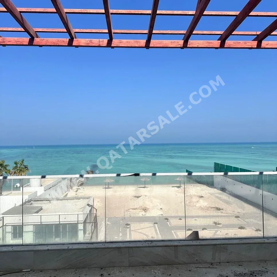 سكن عائلي - غير مفروشة - الشمال - 8 غرف نوم