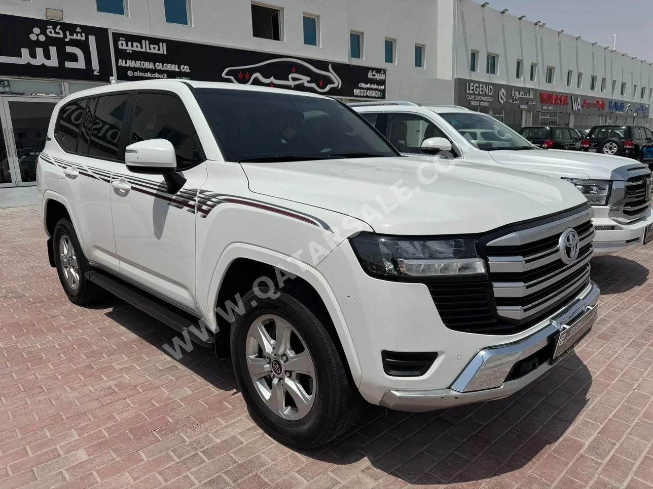 Toyota  Land Cruiser  GXR  2022  Automatic  126,000 Km  6 Cylinder  Four Wheel Drive (4WD)  SUV  White